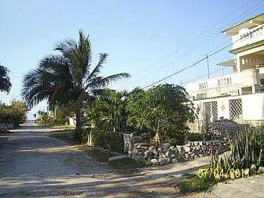 La playa a 50 metros