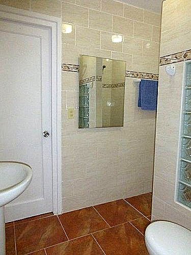 Baño del apartamento (lavabo)