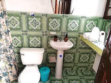 Ba&ntilde;o de la casa