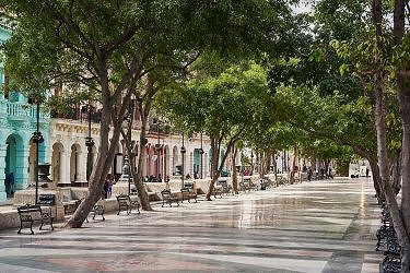 Paseo del Prado (Paseo Marti), muy cerca