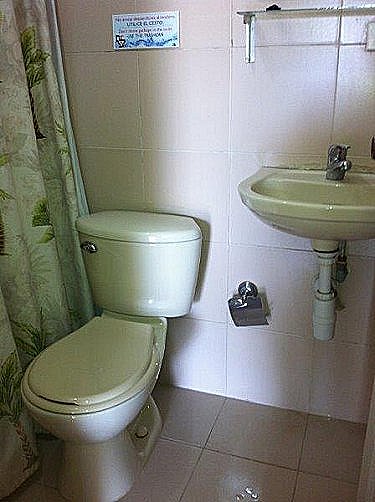 Uno de los baños (todos similares)