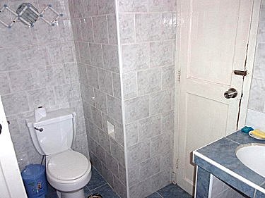 Ba&ntilde;o planta baja