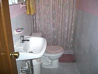 Ba&ntilde;o del apartamento 1