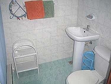 Ba&ntilde;o apartamento 2
