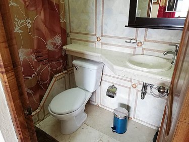 Ba&ntilde;o Habitacion 2