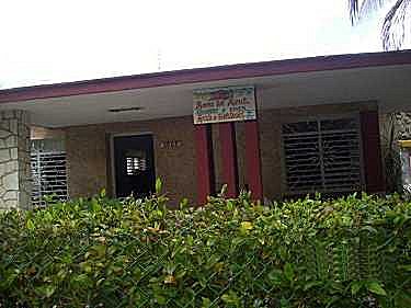 Detalle de la parte delantera de la casa