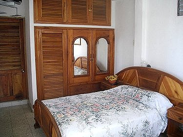 La habitacion desde otro angulo