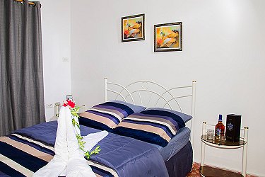 Habitacion cama matrimonio