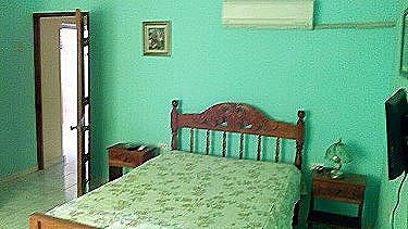 Habitacion 2 (Vease la television a la derecha)