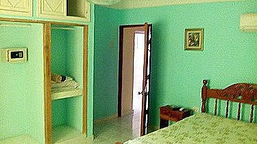 Habitacion 2 (armario - closet)