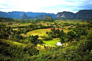 Vista del Valle de Vi&ntilde;ales