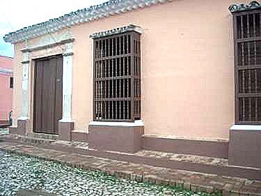 Vista de la casa desde la calle