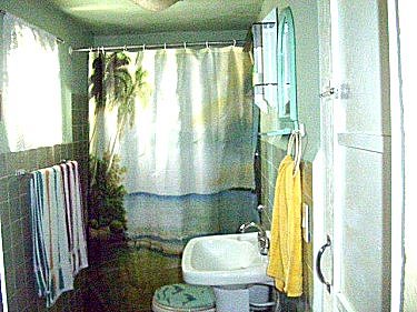 Ba&ntilde;o habitacion 1 