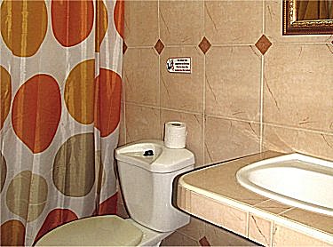 Ba&ntilde;o habitacion 1