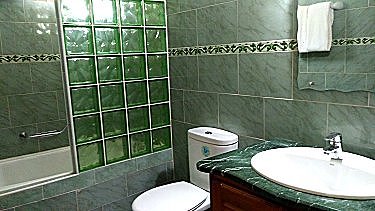 Baño habitacion 4