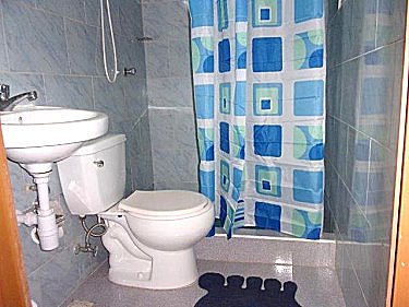 Ba&ntilde;o del apartamento de Cecilia