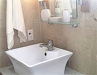 Ba&ntilde;o