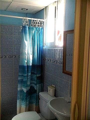 Ba&ntilde;o del apartamento de Yusi