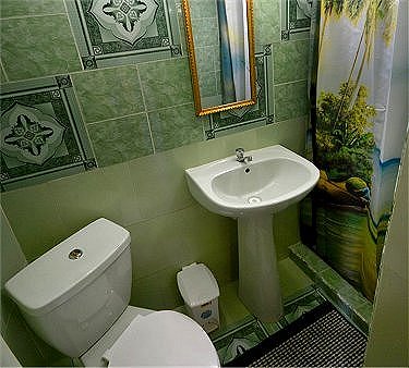 Ba&ntilde;o de la habitacion 2