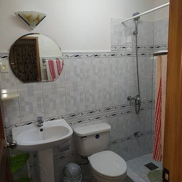 Baño de la habitacion 1