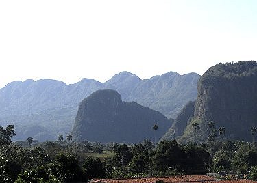 Paisaje que se divisa (mogotes)