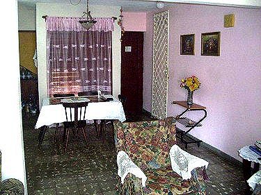 Sala de estar vista desde el balcon