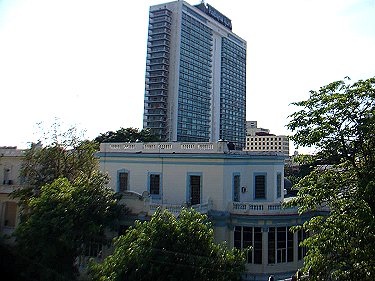 Vistas desde el balcon. El Hotel Habana Libre al fondo