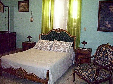 Habitacion Casa con Piscina