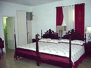Habitacion Casa con Piscina