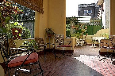 Patio techado de la casa