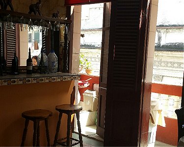 Sala estar apartamento (balcon al fondo)